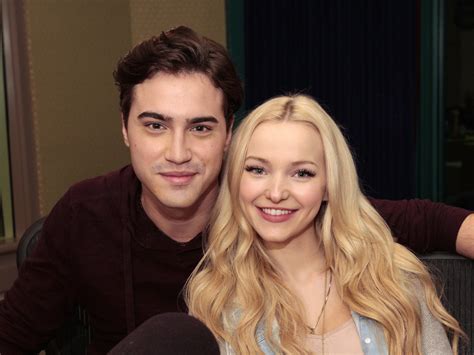 dove cameron is dating